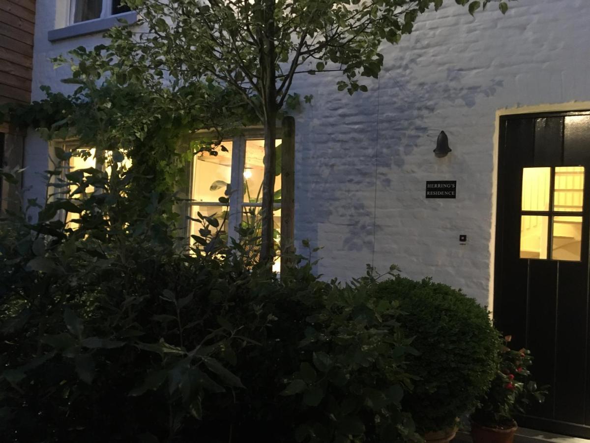 The Herring'S Residence - Stylish Private Cottage With Breakfast In Historic Center - Adults-Only Брюгге Экстерьер фото